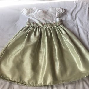 Girls White and Light Green Floral Waist Formal Dress